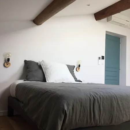 Nocleg ze śniadaniem La Garoffe 3*