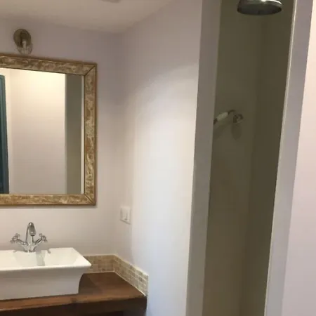 Nocleg ze śniadaniem La Garoffe 3*